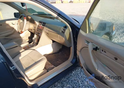 1998 Mercedes-Benz C 280 z USA, uszkodzony, nr VIN WDBHA29G7WA567948